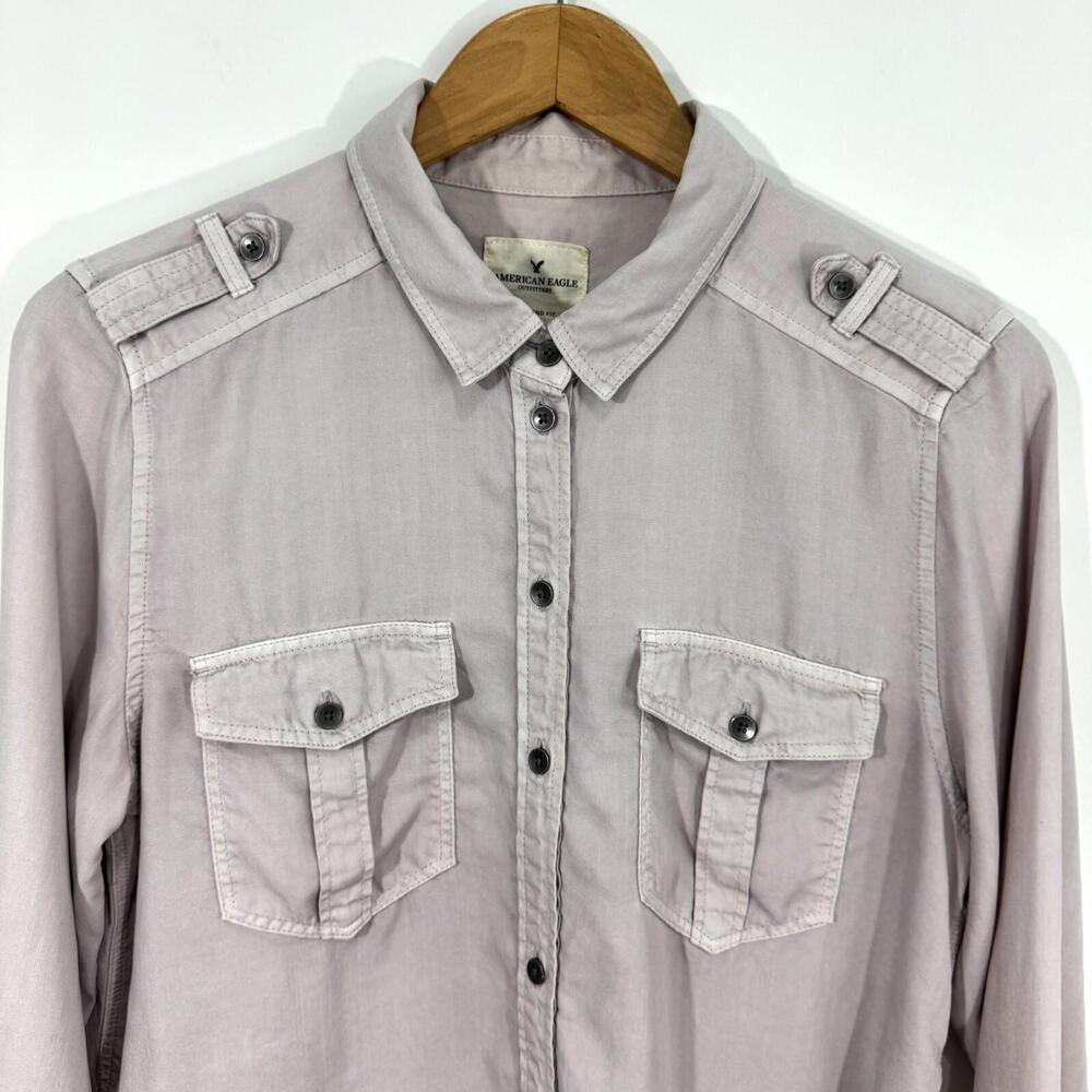 American Eagle Outfitters Women’s Size Medium Light Purple Boyfriend Fit Shirt - Picture 2 of 10